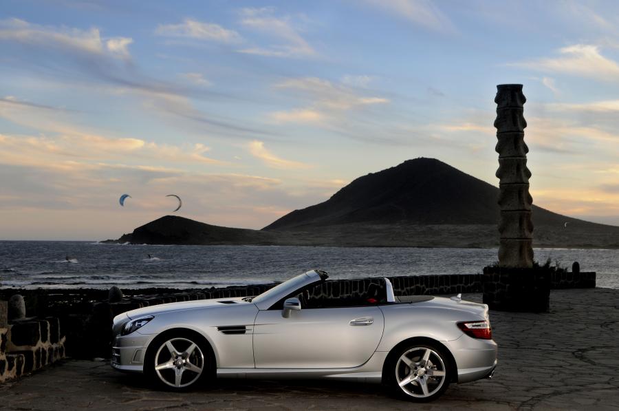  Mercedes-Benz SLK250 2011 года  (фото 2 из 7)